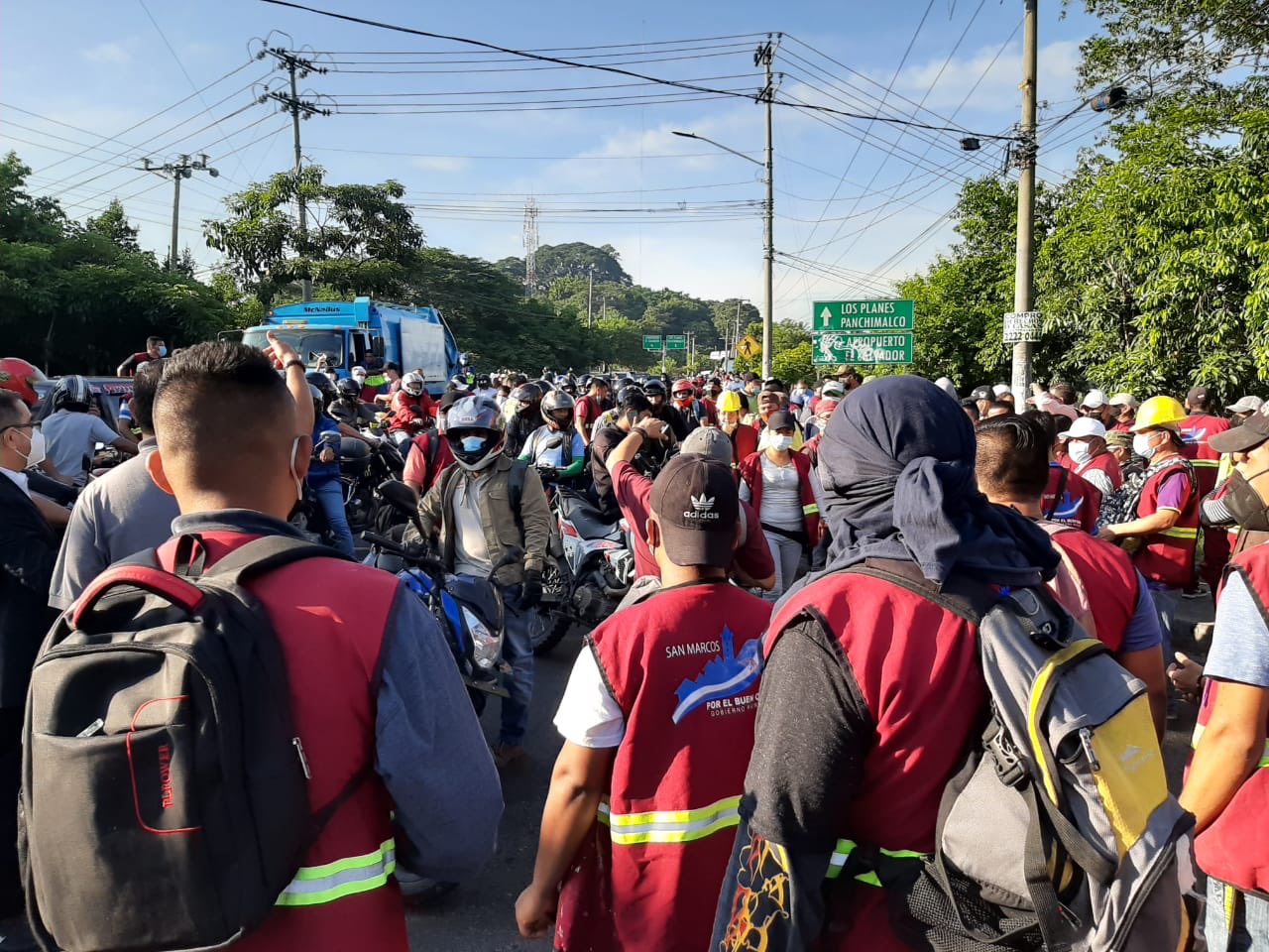 ARENA y FMLN se unen para cerrar calles en diferentes puntos del país, afectando a la clase trabajadora arena-y-fmln-se-unen-para-cerrar-calles-en-diferentes-puntos-del-pais-afectando-a-la-clase-trabajadora